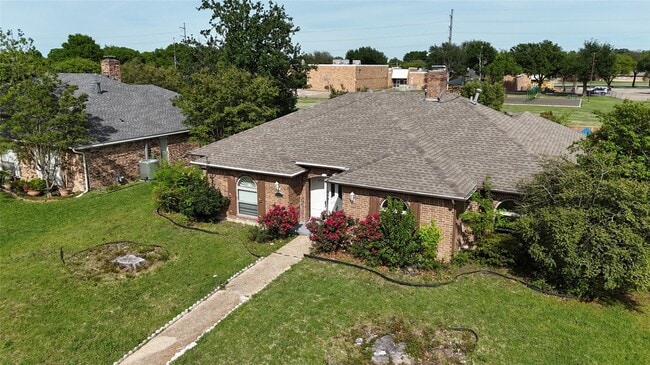 Photo - 613 Palomar Ln House