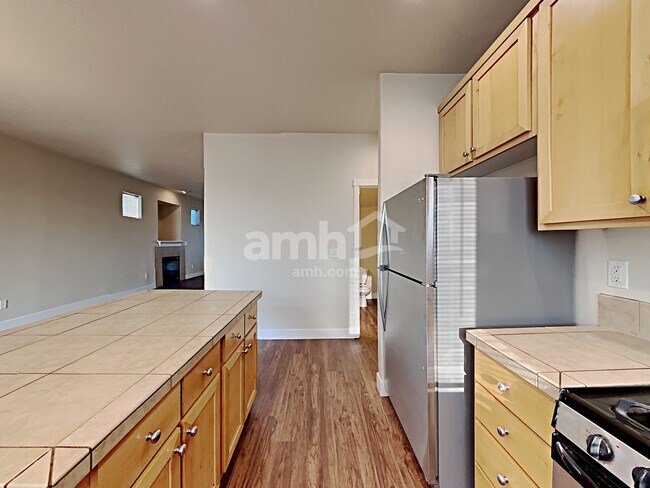 Building Photo - 1342 Alpine Lakes Street