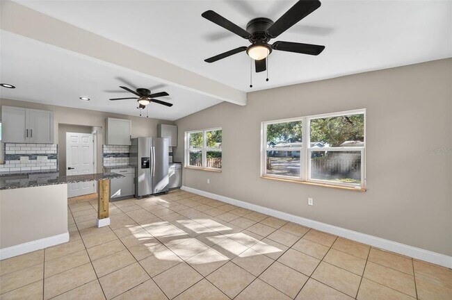 Foto del edificio - 2245 17th Ave S