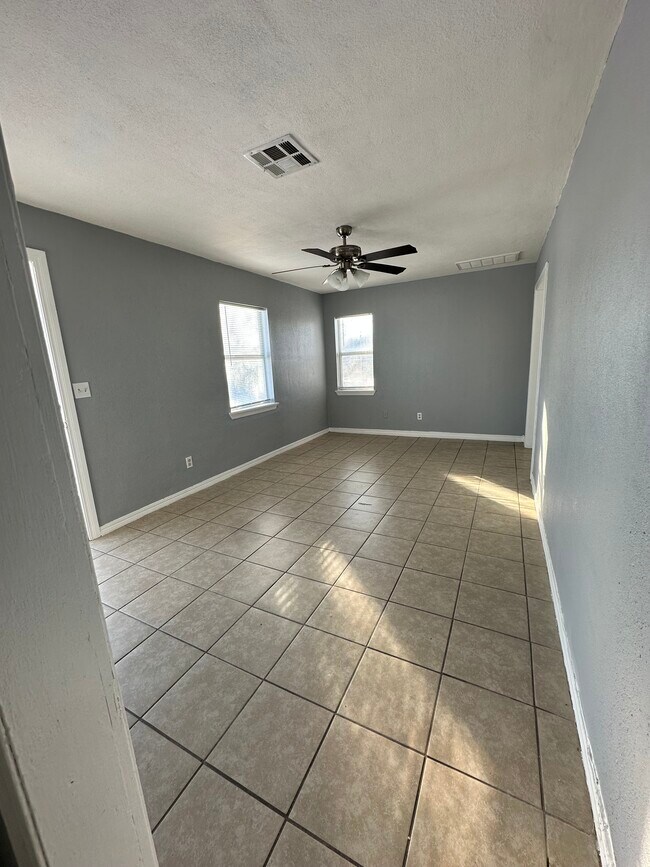 Foto del edificio - 3029 NW 26th St