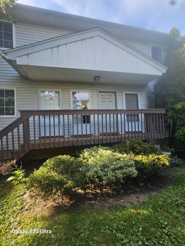 Primary Photo - 81 Chipman St