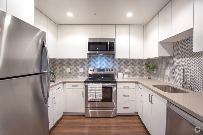 Interior Photo - Sienna