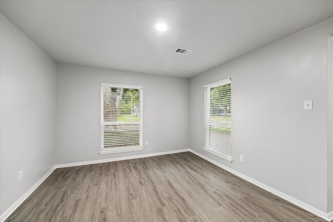 Building Photo - 4114 Hill Oak Dr