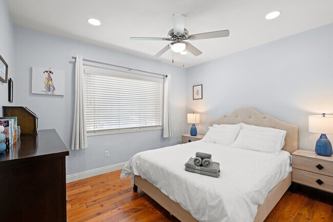 Foto del edificio - Luxury Estate with Sparkling Pool & Elegant Amenities