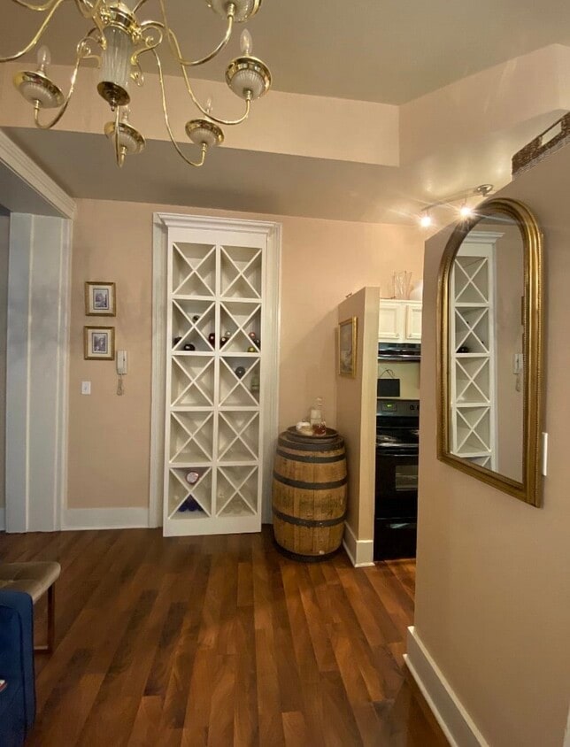 Foto principal - 124 E Oak St