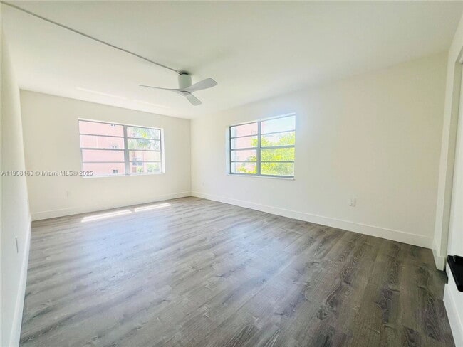 Foto del edificio - 201 Jefferson Ave