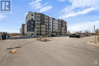 Building Photo - 3320 Stella Crescent