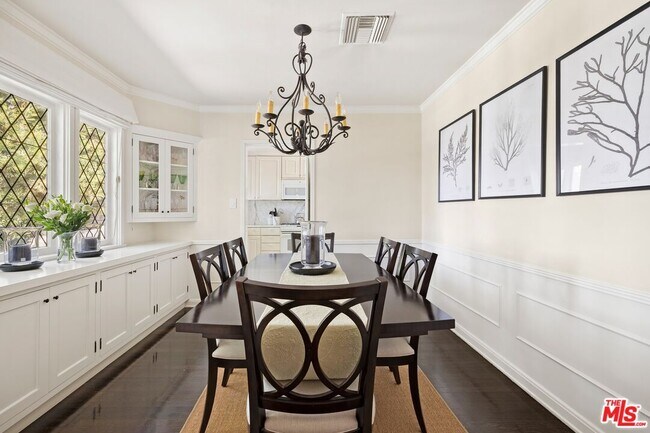 Building Photo - 2818 Washington Ave