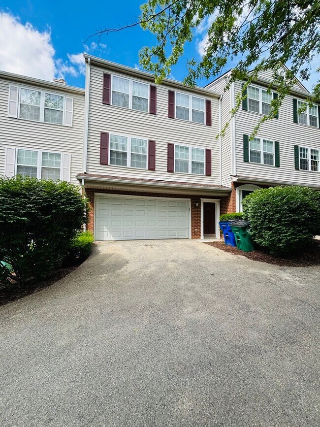 Foto del edificio - 305 Silver Leaf Dr NW