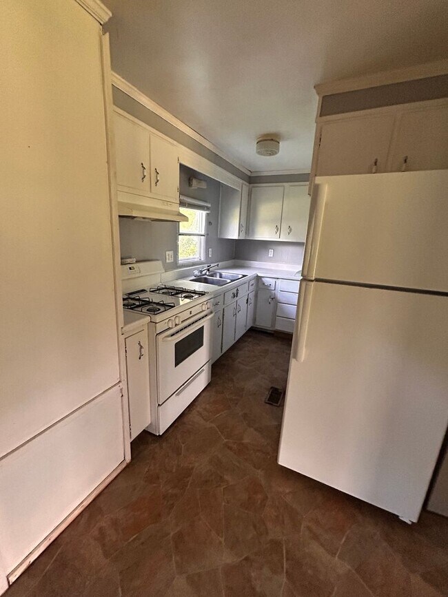 Foto del edificio - Available Now – 2 Bed / 1 Bath Apartment at Bunker Hill Mobile Home Community
