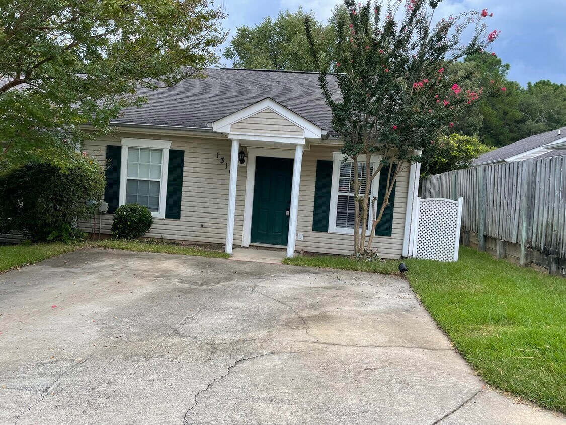 Primary Photo - 1310 Triple Tree Ln SW
