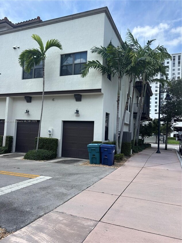 Building Photo - 5251 NW 84th Ave