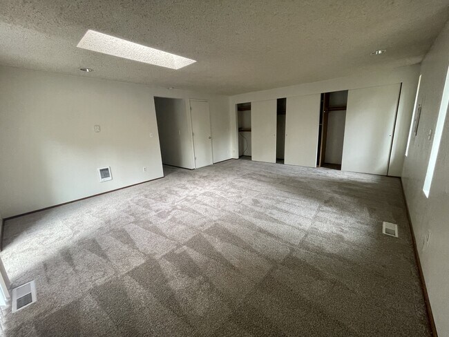 Foto del edificio - 2028 E 34th St