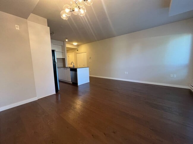 Building Photo - 20331 Dewdney Trunk Rd