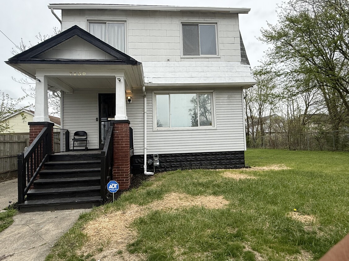 Primary Photo - 7450 Chalfonte St
