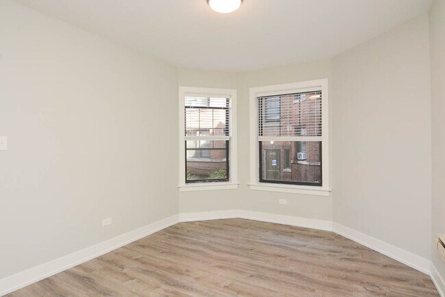 Foto del edificio - 4408 N Wolcott Ave