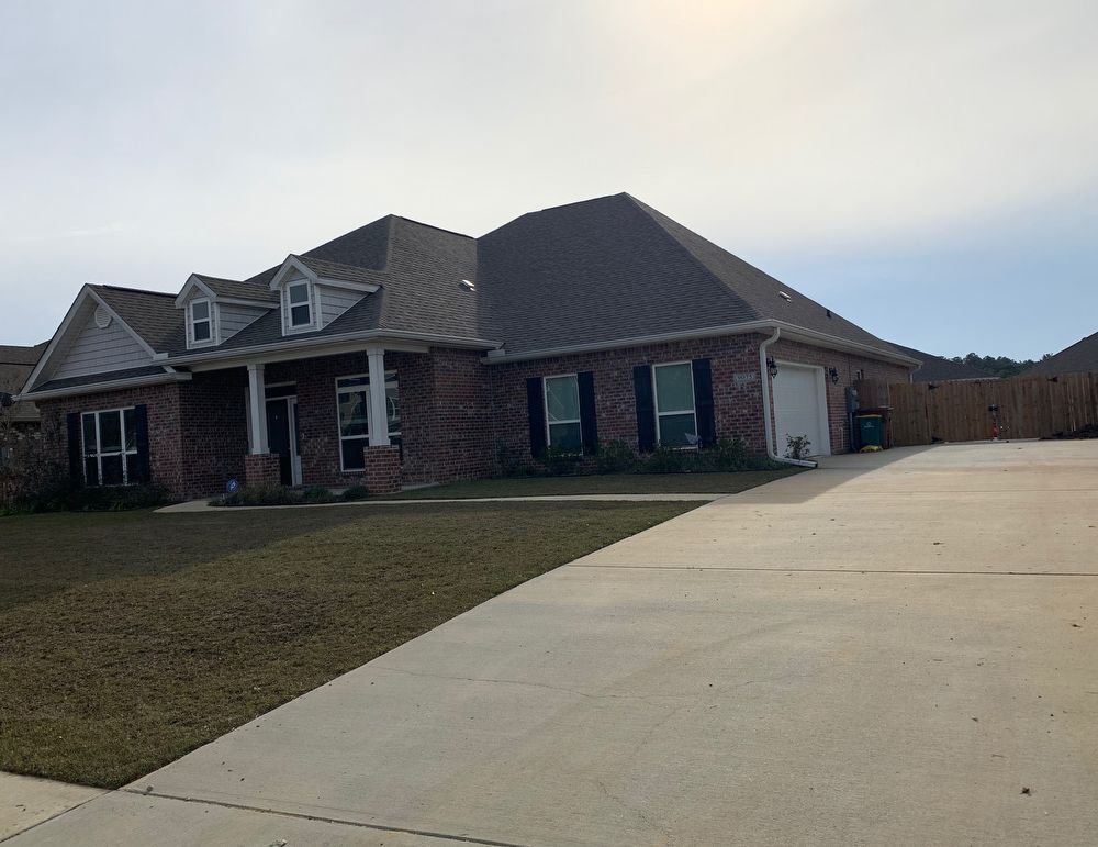 Building Photo - BEAUTIFUL-5 BEDROOM-BILOXI
