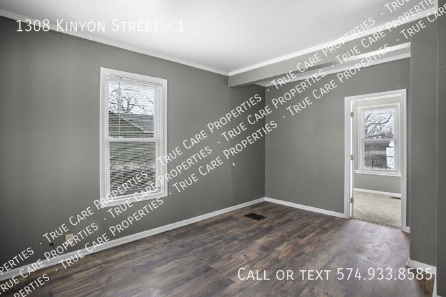 Building Photo - 1308 Kinyon St