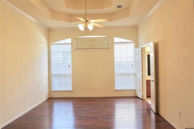 Building Photo - 2412 Kittyhawk Dr