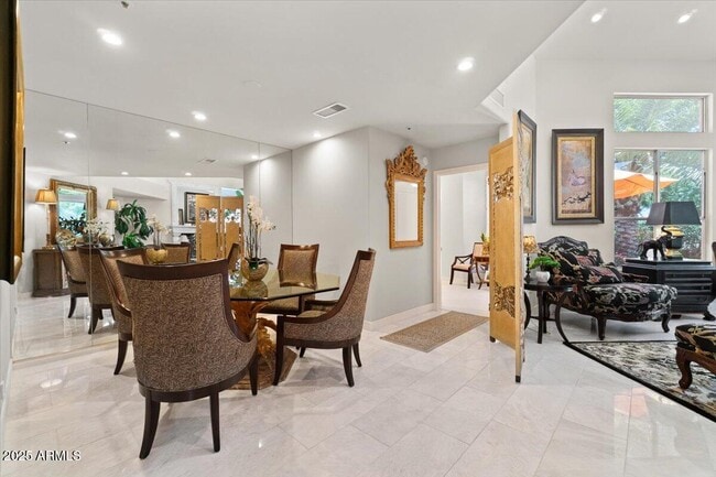 Foto del edificio - 7799 E Oakshore Dr