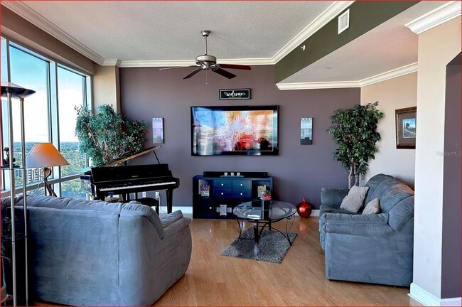 Building Photo - 322 E Central Blvd