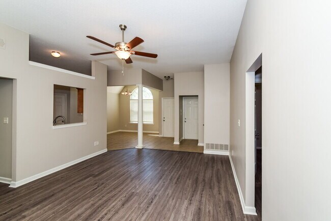 Foto del edificio - 5760 Landau Drive