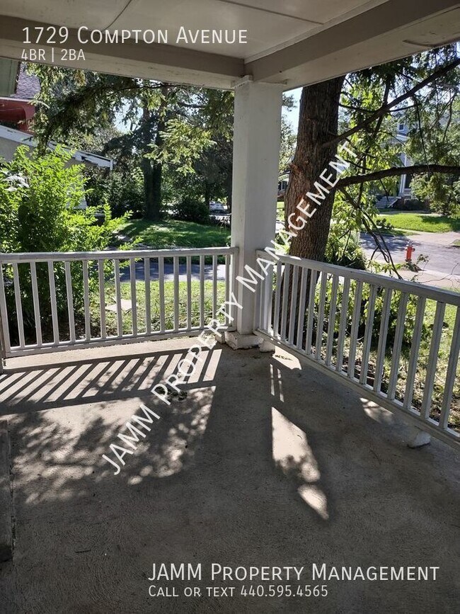 Foto del edificio - 4-bedroom side by side duplex in Cleveland...