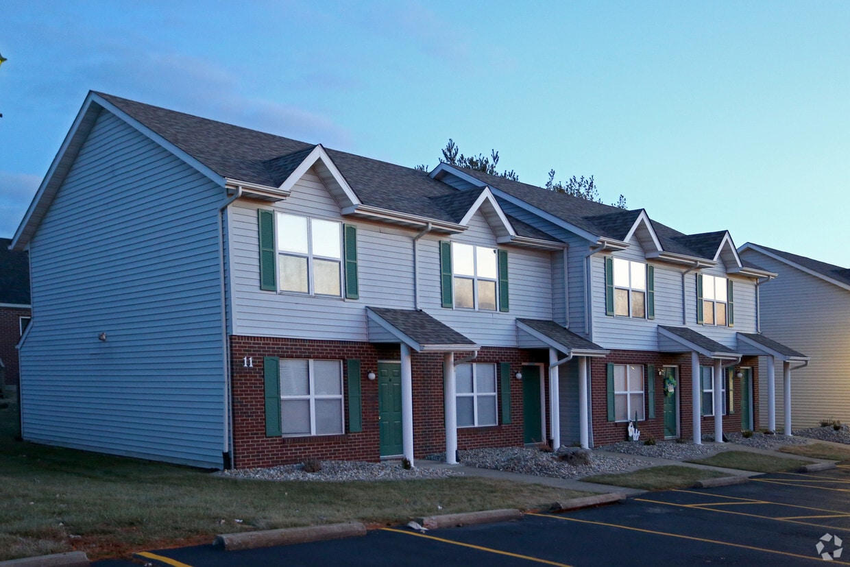 Primary Photo - Junction Drive Townhomes
