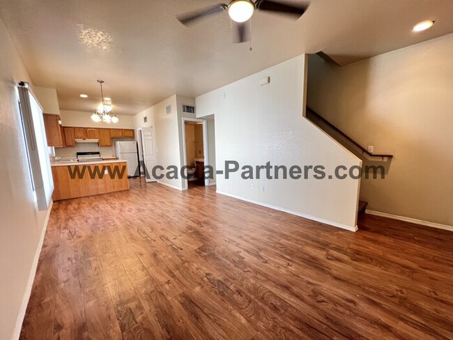 Foto del edificio - **Gated!!**Two Bedroom Townhome**MOVE -IN ...