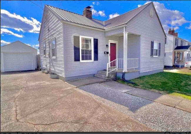 Building Photo - 108 S Park Dr