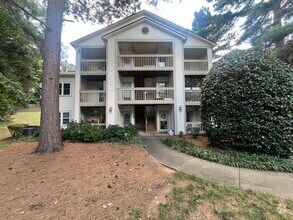 Building Photo - 1041 Churchill Downs Ct