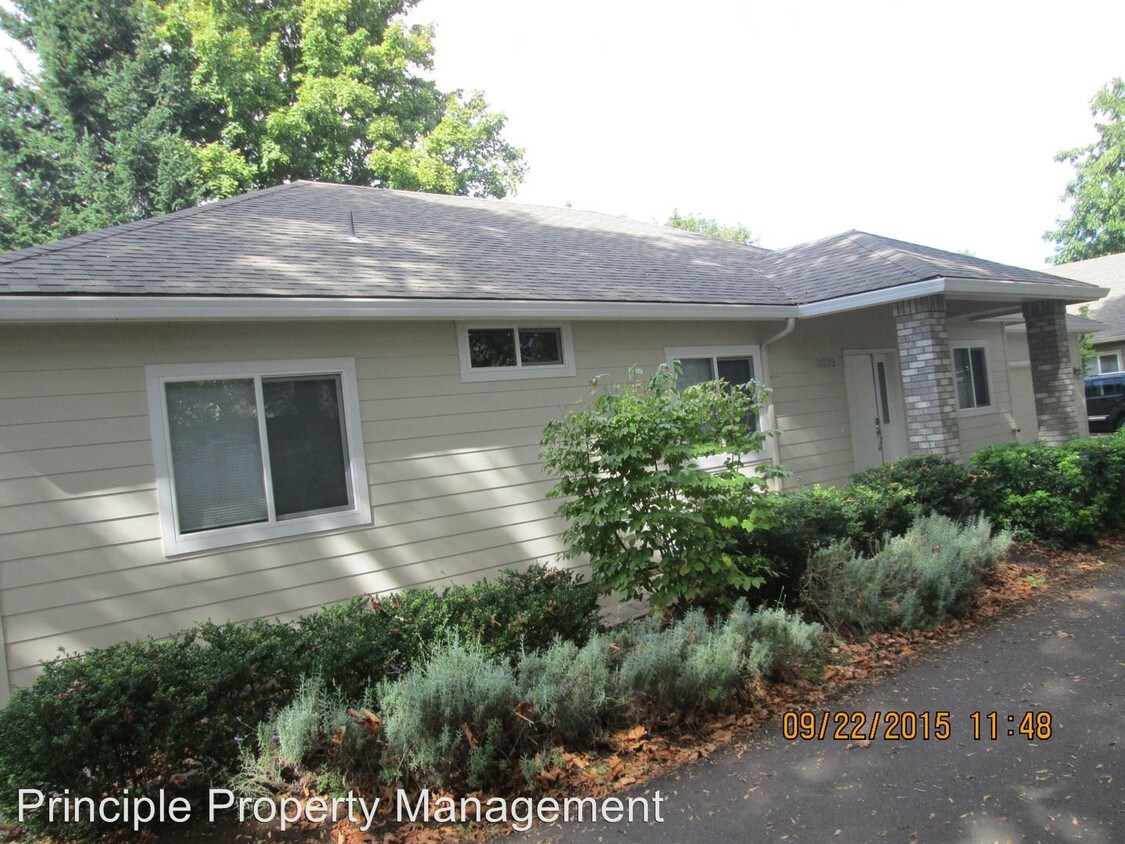 Primary Photo - 3 br, 2 bath House - 3025 Willakenzie Rd.
