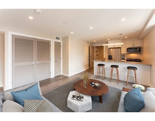Foto del edificio - 244 Hanover St
