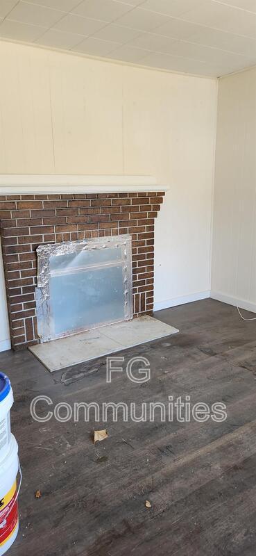 Building Photo - 251 Old County Home Rd