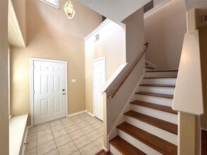 Building Photo - 213 Summerhaze Cir