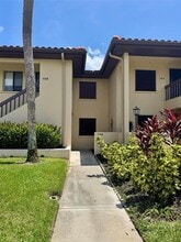 Building Photo - 5216 Lake Village Dr