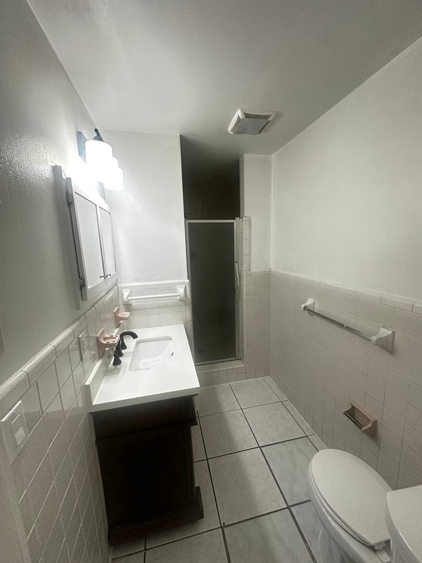 Building Photo - 4615 Mars Ct