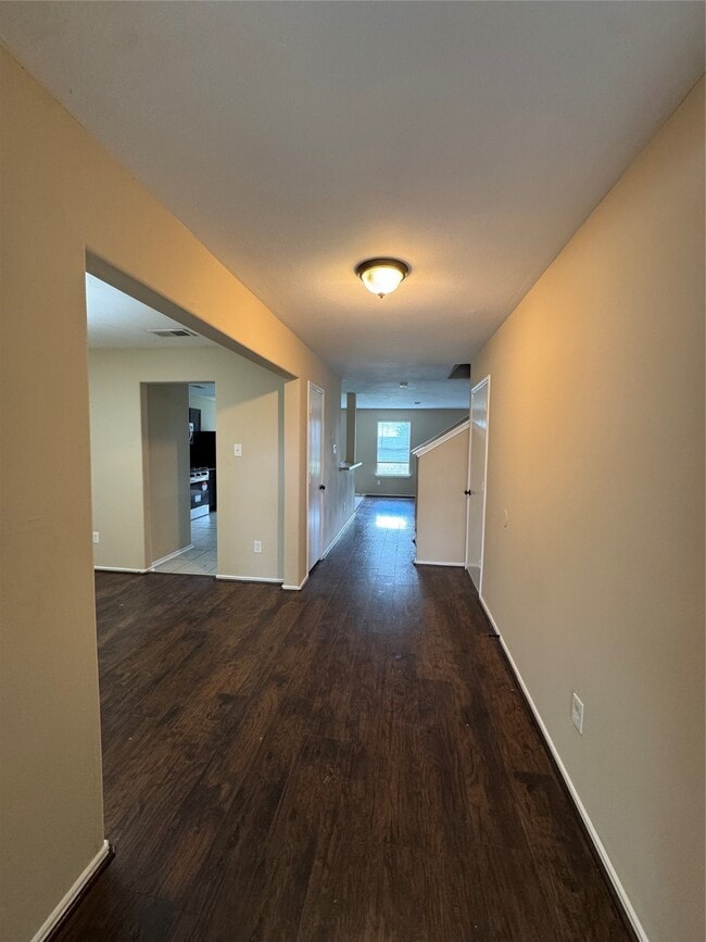 Foto del edificio - 15718 Colonial Bridge Ln