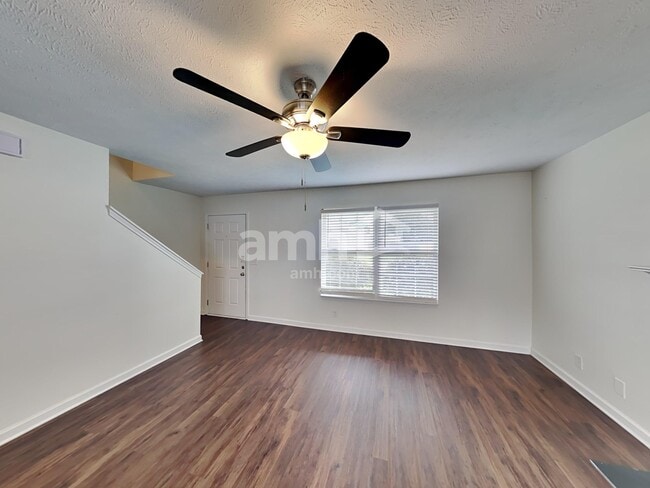 Building Photo - 1609 Carrick Dr