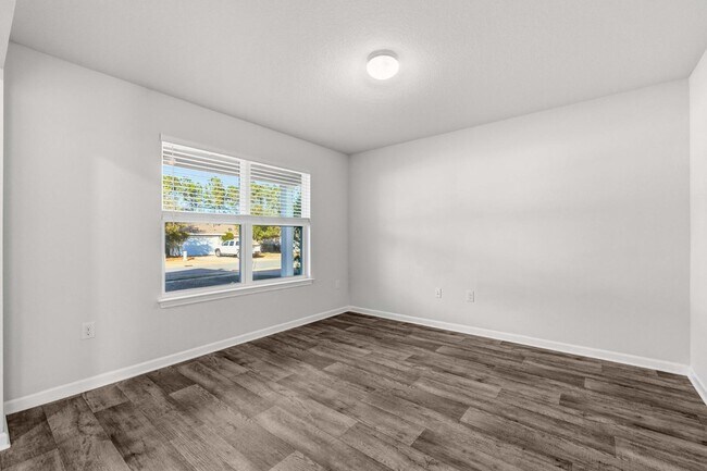 Foto del edificio - 630 Earl Godwin Rd