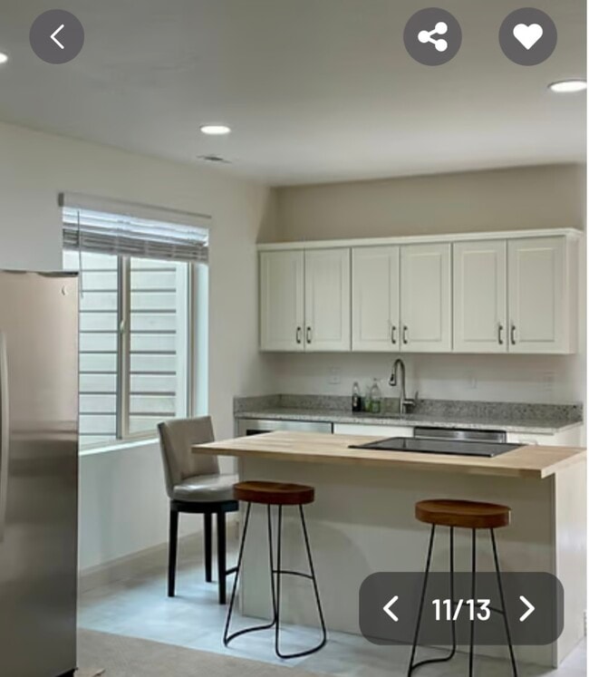 Building Photo - 814 N 1490 E