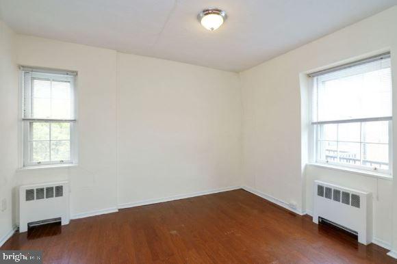 Building Photo - 719 North Terrace