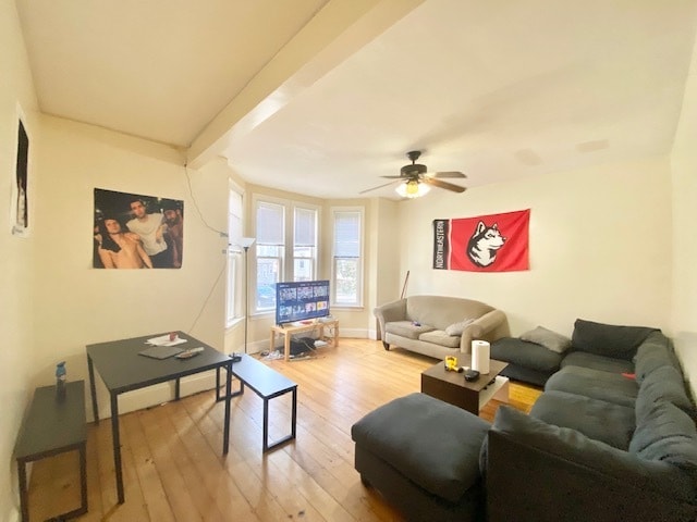 Foto del edificio - 731 Parker St