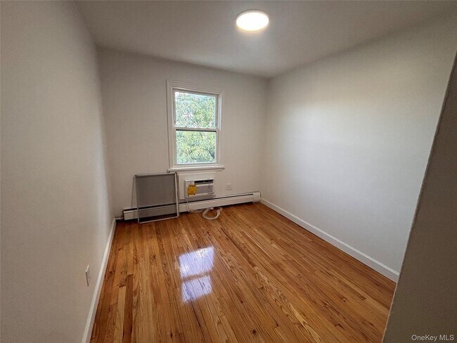 Foto del edificio - 71-34 Kissena Blvd
