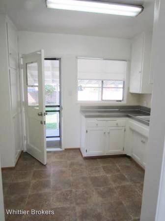 Building Photo - 8833 Boyar Ave