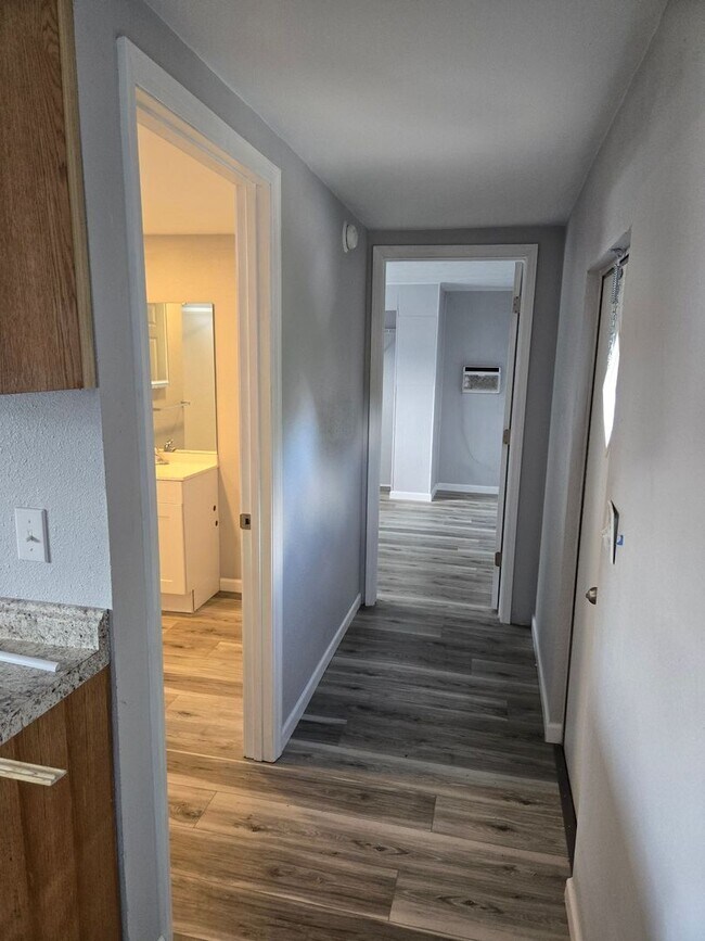 Building Photo - One Bedroom One Bath Manufactured Home
