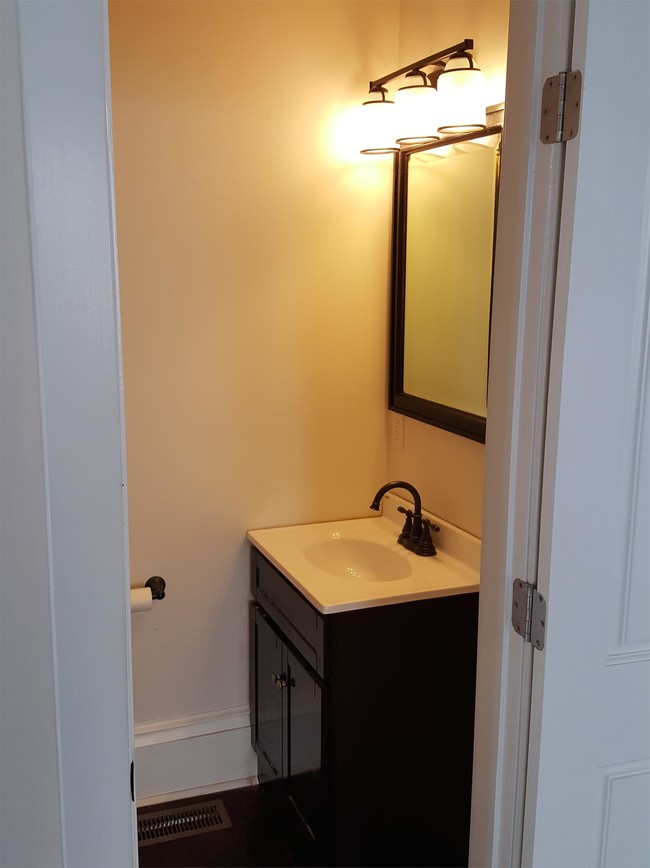 Foto del edificio - 2403 N 2nd St