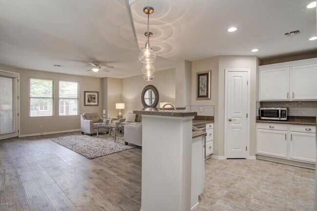 Foto del edificio - 15221 N Clubgate Dr