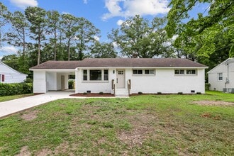 Building Photo - 105 Sumpter Dr