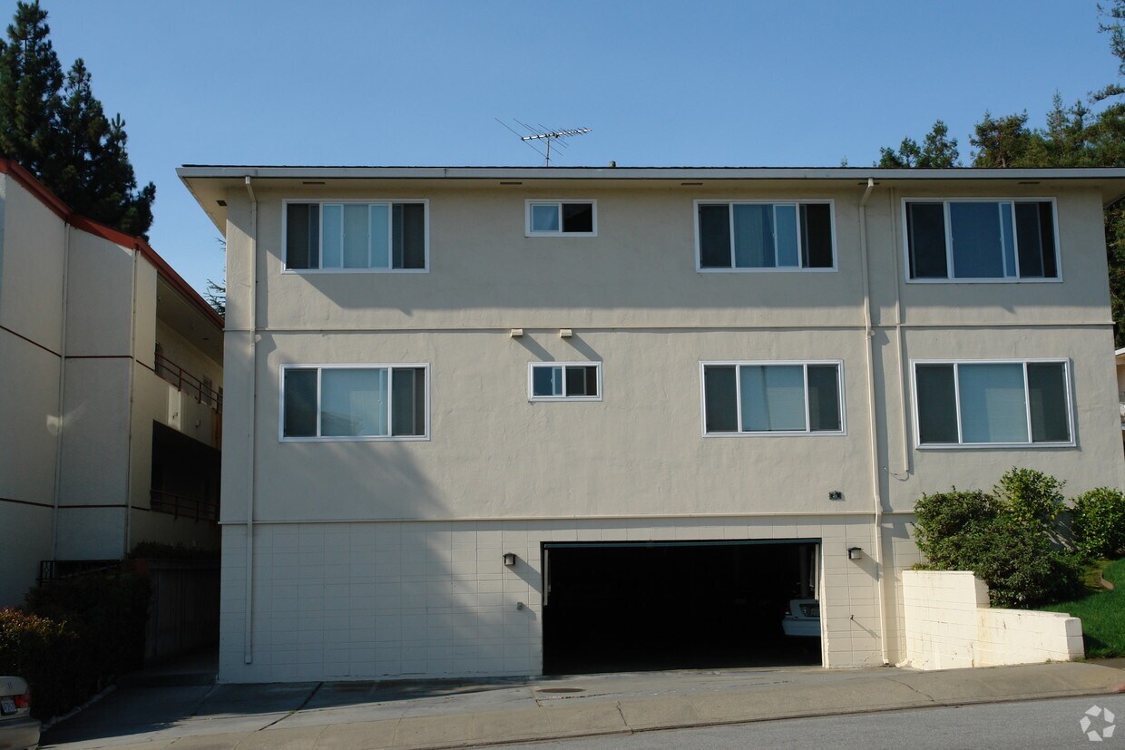 Building Photo - 35 S Magnolia Ave